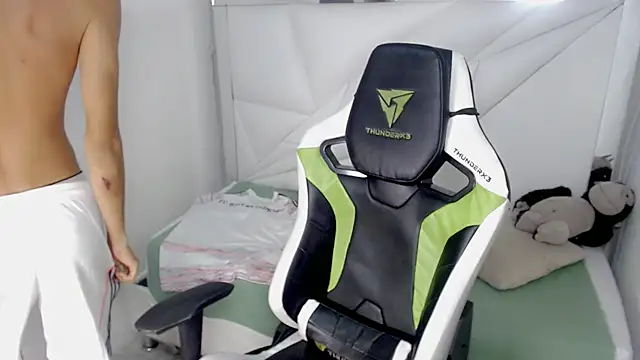 Chat +18 de Liarr_ ao vivo