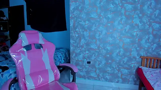 AngelaCoffee: онлайн-секс-чат