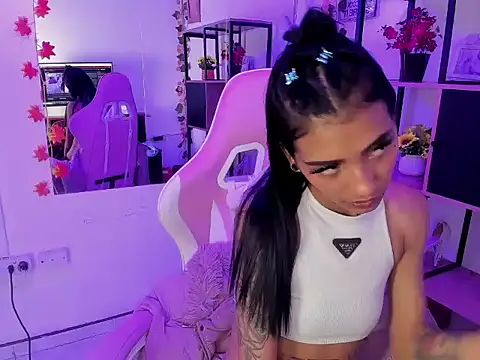 KarlaSlutSkinny__ Live XXX Chat