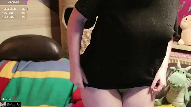 GamerGirl_Eve Adlı Modelin Canlı XXX Sohbeti