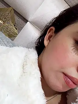 Beerrry Adlı Modelin Canlı XXX Sohbeti