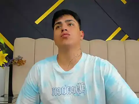 ThomasThund Chat XXX live