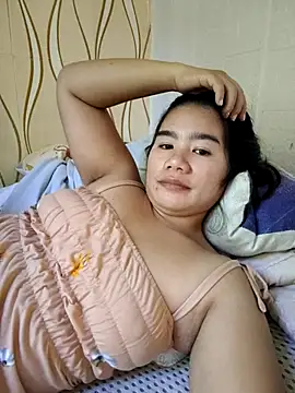 Kissy07 Adlı Modelin Canlı XXX Sohbeti