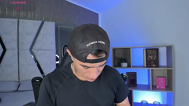 LiamDeep: онлайн-секс-чат