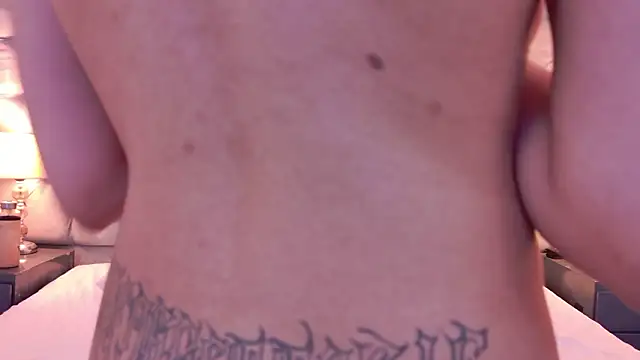 Chat XXX ao vivo de EllaEvanz