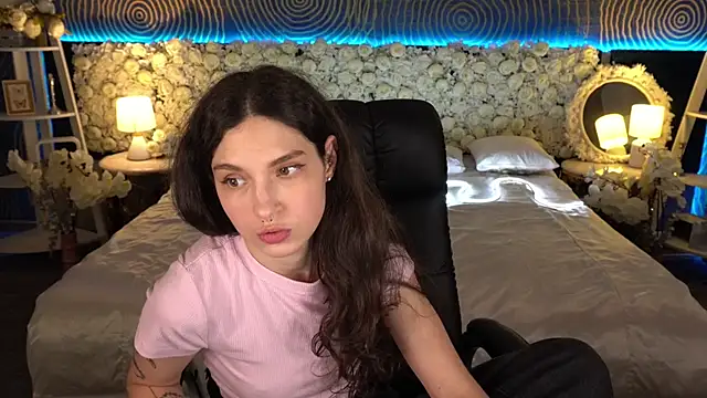 BabyFlowerr 现场XXX聊天