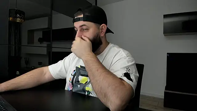 Chat XXX en directo de DravenPeak