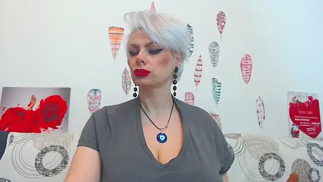 Playful_Goldie_WOW__: απευθείας συνομιλία ΧΧΧ