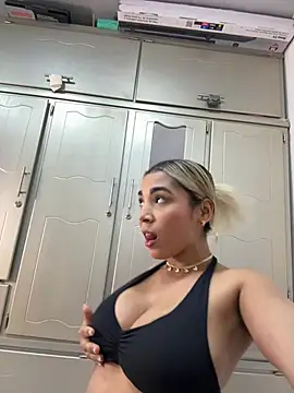 vennuss19 Live XXX-chat