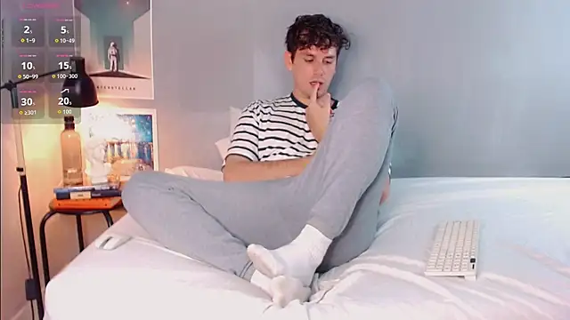 Elio555: онлайн-секс-чат