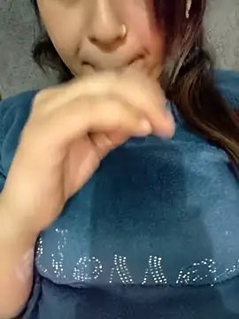 Shanaya_Hotty 라이브 XXX 채팅