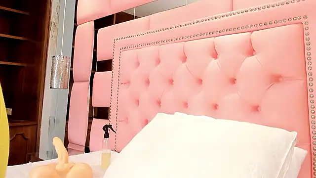 LiliCarterm's Live XXX Chat