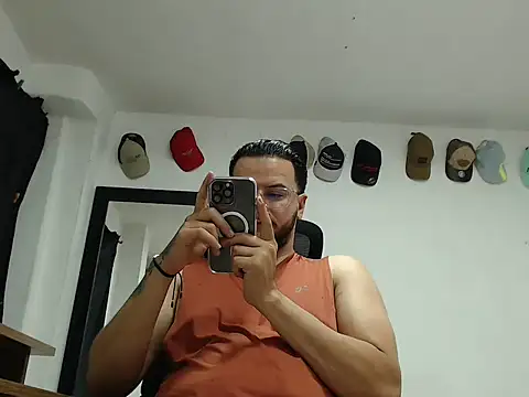 cloudsxxx Live XXX-Chat