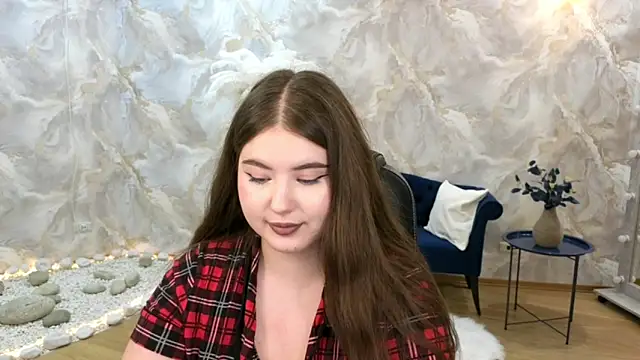 PixelGoddess Adlı Modelin Canlı XXX Sohbeti