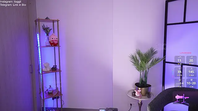 Gigi_ohlala élő XXX-chatje