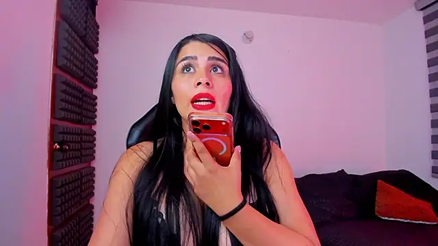 hannarusso Adlı Modelin Canlı XXX Sohbeti