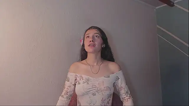 XXX chat uživo modela Lucy-Bluesea