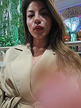 Chatroom XXX en direct de Karen_San_Miguel