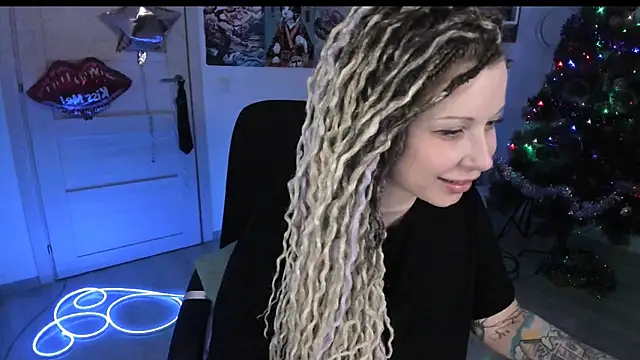 HoneySallyMoore 现场XXX聊天