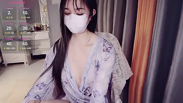 NolanMia 网络视讯表演