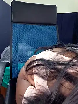 Midnight_Blossom Webcam-Show