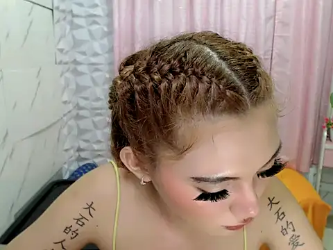 slutty_keysha 网络视讯表演