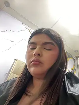 Chatroom XXX en direct de Lia_sexx