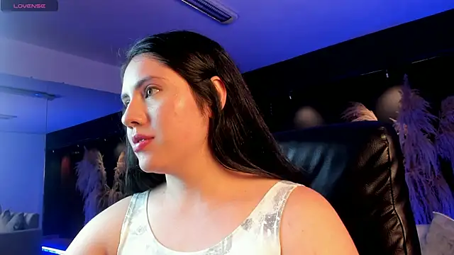 Alicee_Broownn élő XXX-chatje