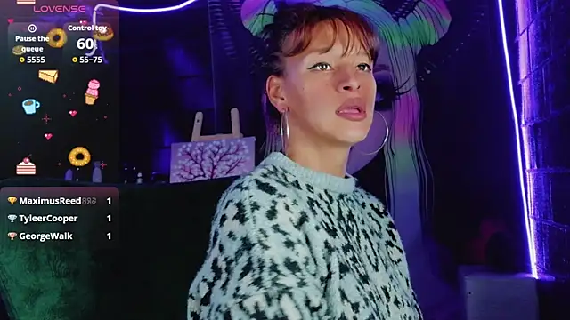 دردشة Summer_XO الجنسية المباشرة