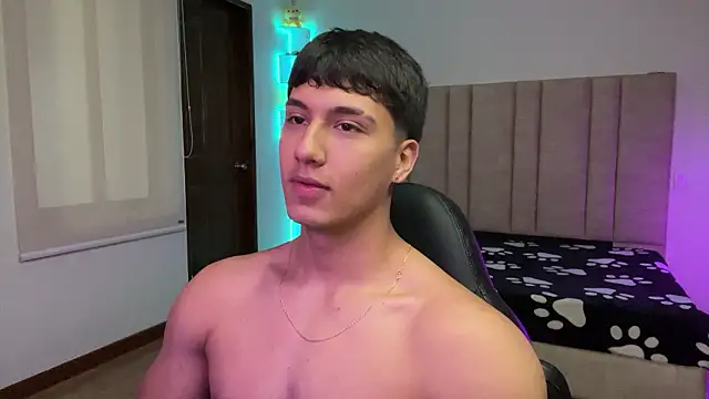 CHRIS_MORGAN1's Webcam Show