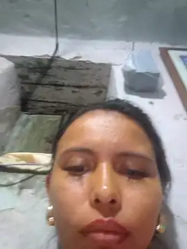 Daniela_Cruz_: διαδικτυακό σόου στην κάμερα