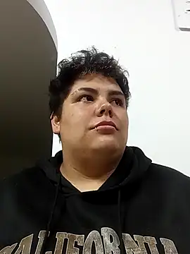 Hailey_Curvy Show in webcam