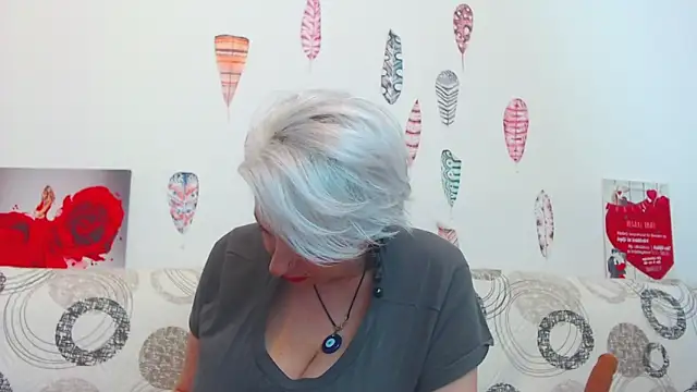 Playful_Goldie_WOW__ Live XXX Chat