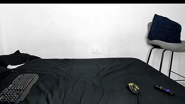 evanscollins: онлайн-секс-чат