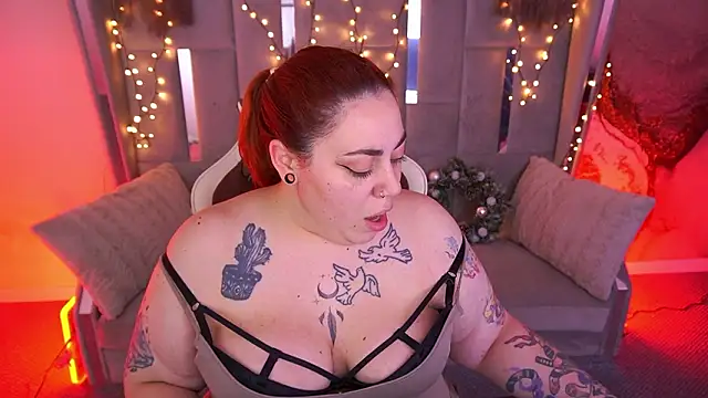 دردشة Kittywakee الجنسية المباشرة