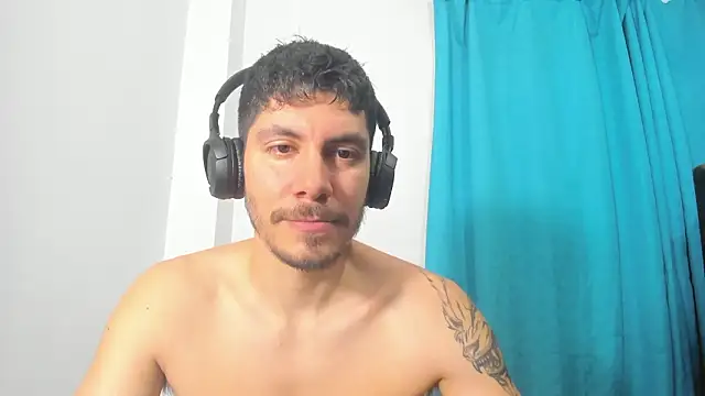 daniel_sexy777 webcam show