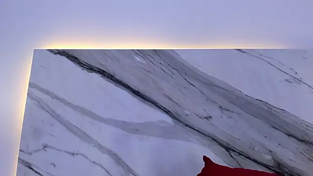 XXX chat uživo modela thamiina_