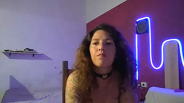 Chat +18 de sweetbabyass ao vivo