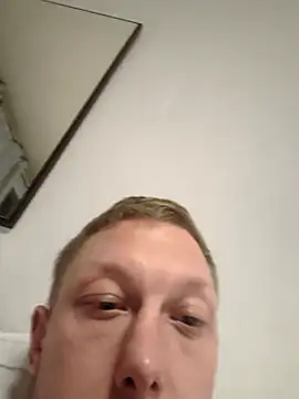 michalkrk Chat XXX in diretta