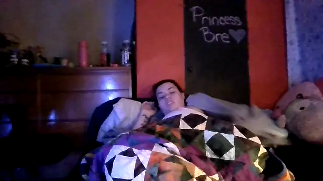 princessbr_013's Webcam Show