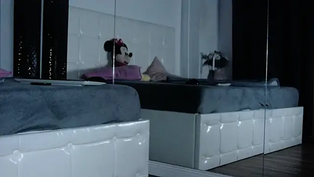 Chat XXX en directo de LesysFord