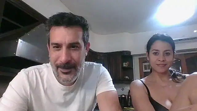 perversexxxcouple: διαδικτυακό σόου στην κάμερα