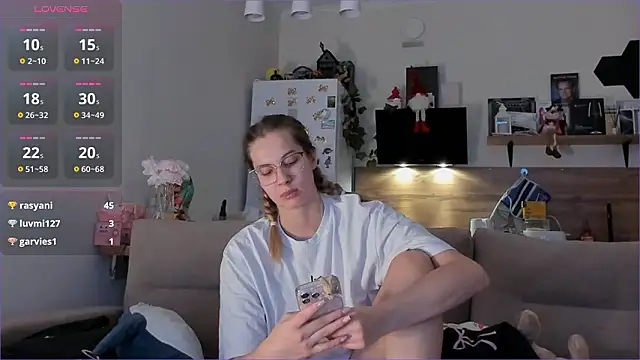 Girl_alone_home Live XXX-chat