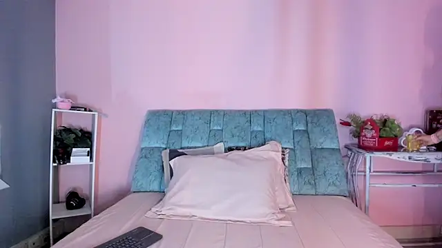 Czat XXX na żywo – Camila_Russoo