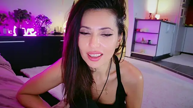 MissSmiley26: онлайн-секс-чат