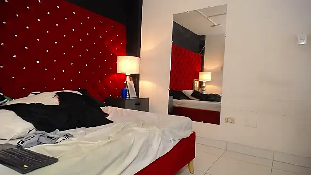 Chat +18 de Axel_Walkeer ao vivo