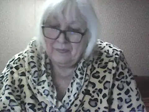 Alexia64231's Webcam Show