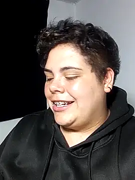 Pokazy przed kamerką – Hailey_Curvy