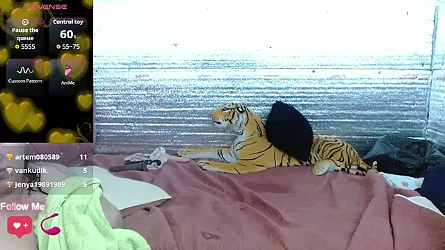 Živý XXX chat EMILY-NESSA