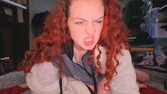 ENGLISHEMILY_69: онлайн-секс-чат